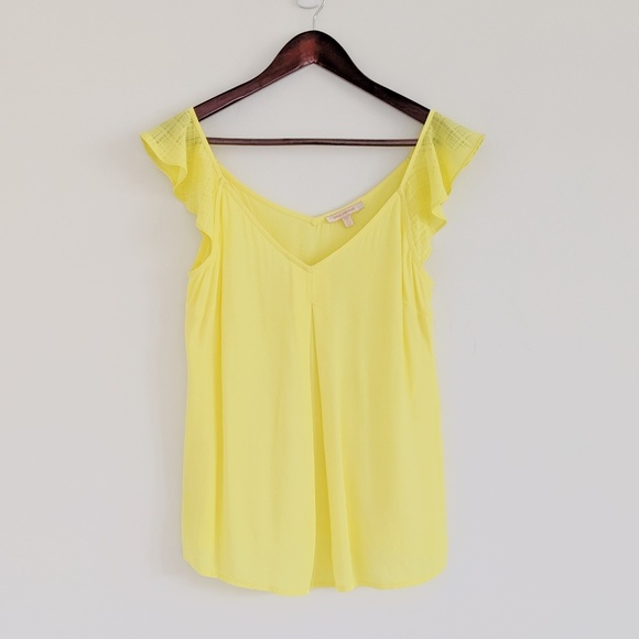 NWOT Stitch Fix yellow flutter sleeve top - Picture 1 of 3